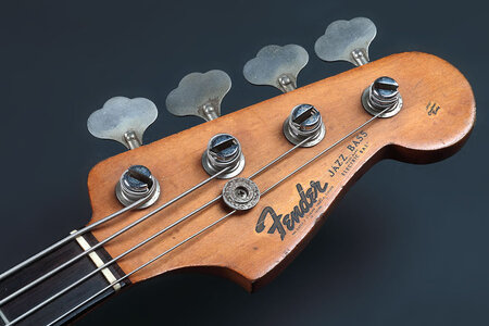 Fender American Professional II Jazz Bass V gesucht