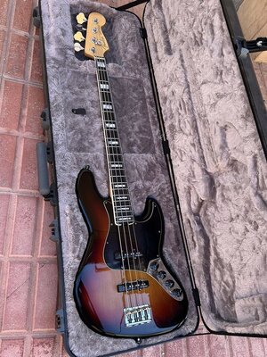 Fender Jazzbass Elite 4