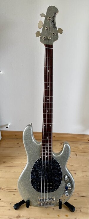 Music Man Stingray 4 Limited Edition