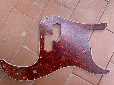 WD Custom pickguard for Fender Road Worn 50's Precision bass #05P Tortoise Shell/Parchment