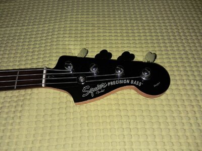 Squier P-Bass Special RW BK (Standard Serie)