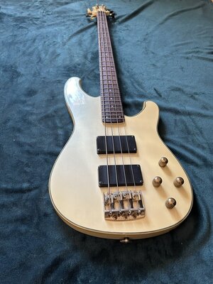 Ibanez RB960 Deluxe 1985 - Made in Japan Fujigen - Polar White