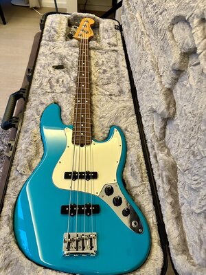 Fender American Professional II Jazz Bass-aus 12/22