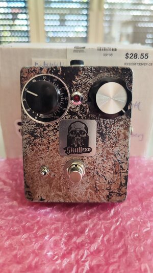 Skull FXR Hellafent Fuzz (ZVEX Wooly Momonth Klon)