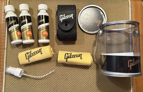 Gibson Clear Bucket Care Kit Gitarrenpflegemittel