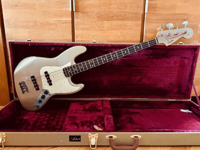 Fender Style Jazz Bass Nitro & Relic