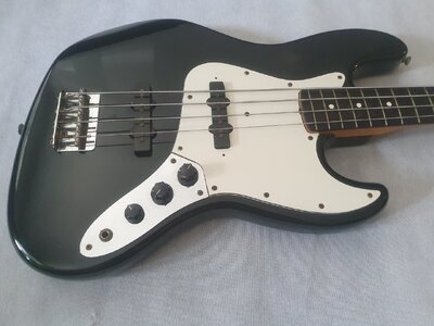 bassena Squier JV Jazz Bass, 1984, Preisupdate