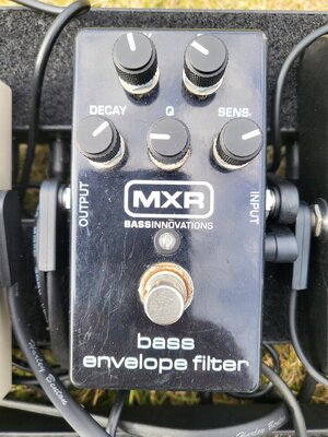 MXR Bass Envelope / TC Sub'nUp / EBS Black Haze / EBS Multicomp / Boss GEB-7 / ... /