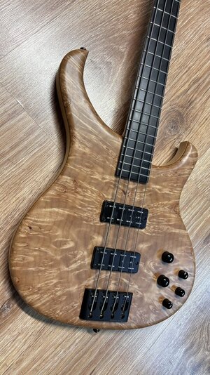 Human Base BaseX 4 Figured Maple