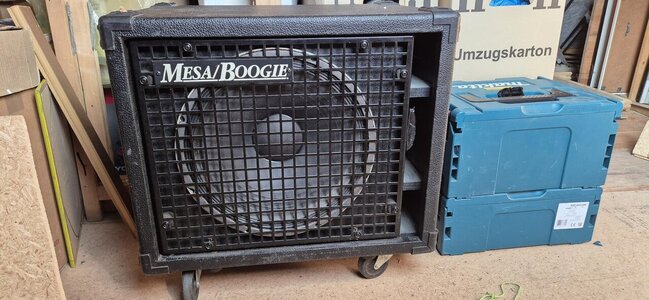 2x Mesa Boogie Diesel 1x15"