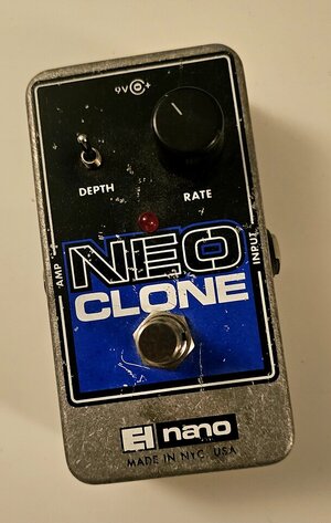 EHX Neo Clone Chorus