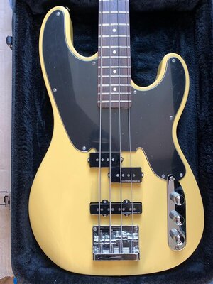 Schecter Model T Bass - Butterscotch