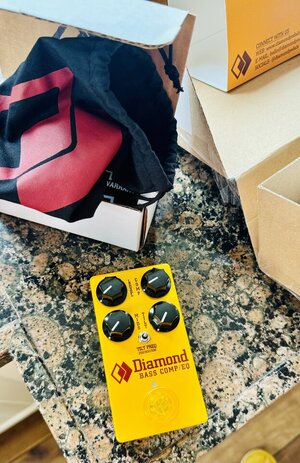 For Sale: Diamond Bass Compressor (as new)