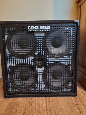 Genz Benz 4×10. 400 Watt/ 8 Ohm