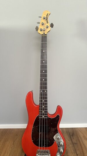 Earnie Ball Musicman Sabre 1989