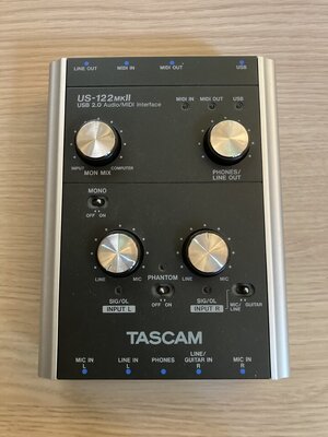 Tascam Audiointerface US-122MKII