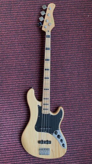 Cort GB64 JJ Jazz Bass 4 Saiter inkl. Gigbag toller Einsteigerbass