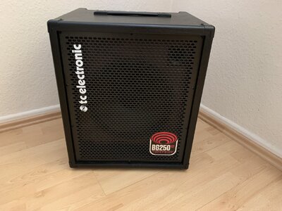 TC Electronic Bass Combo BG250-112 inkl. Schutzhülle