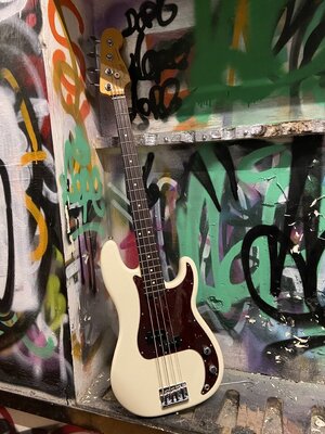 Fender AM Pro II P Bass RW OWT