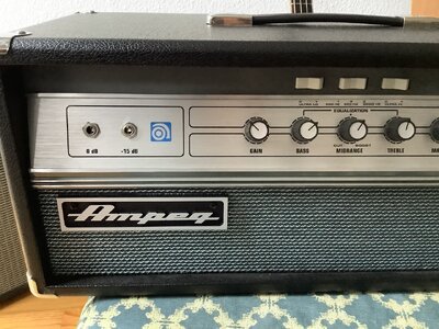 Ampeg v4b RI