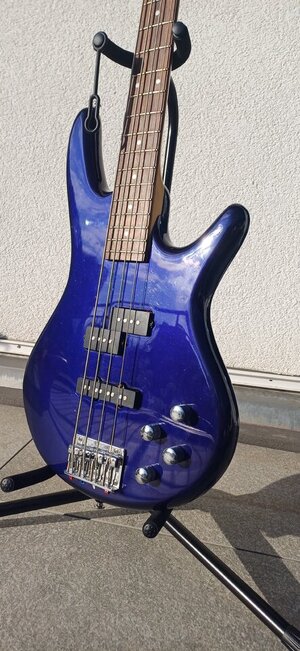 Ibanez GSR200