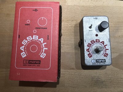 Electro Harmonix Nano Bassballs