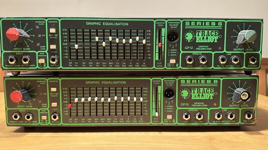 Biete 2 Trace Elliot AH200 Amps