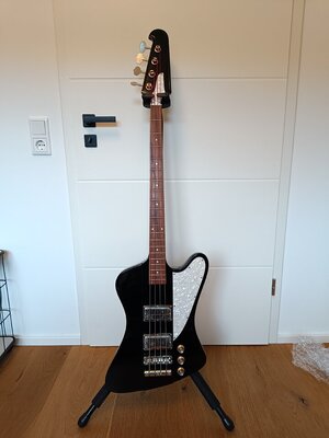 Epiphone Thunderbird Vintage Pro Schwarz + Gotoh Tuner