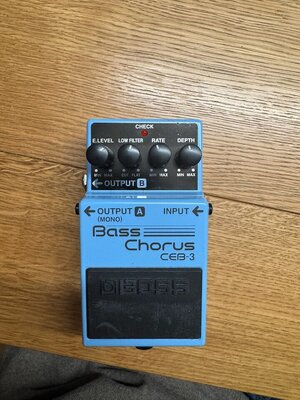 Boss Bass Chorus CEB-3