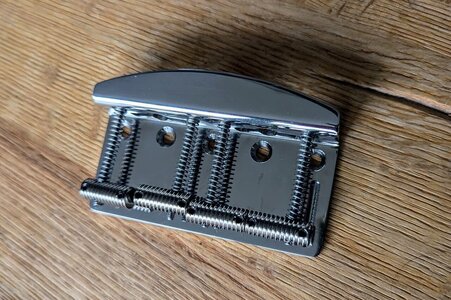 Hipshot Vintage Bass Bridge Chrome 20mm