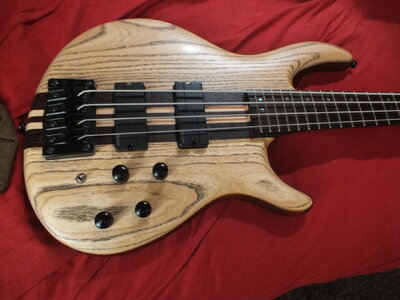 CORT A 4 ULTRA ASH BASS