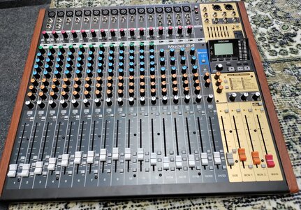 Tascam Model 24