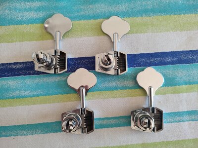 Fender Deluxe "F" Stamp Bass Tuners