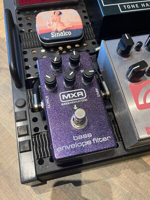 MXR M82 Enevelope Filter