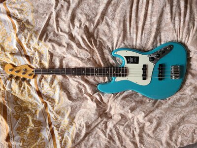 Fender Player II Jazz Bass in Aquatone Blue