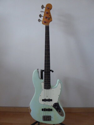 Suche Fender Jazz Bass Pre-CBS