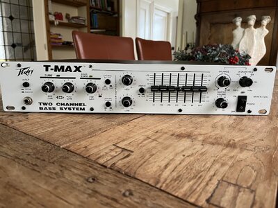 Peavey Tmax hybride amp, tube preamp!