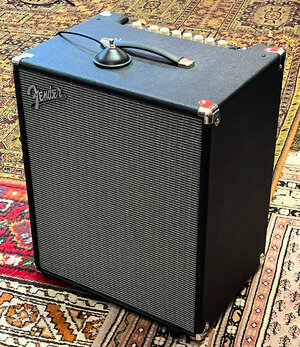 Fender Rumble 800 Combo inkl. Fußschalter