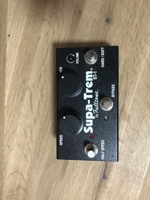 Fulltone supa trem, Tremolo