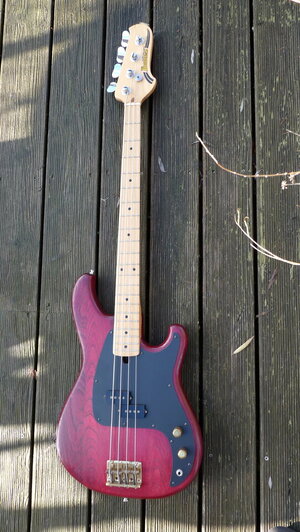 Ibanez Blazer Bass 700 TV