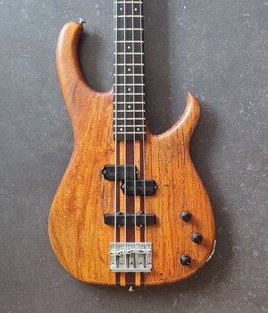 Rare Modulus Bassstar SP24 1989 with Koa body (3,8kg)