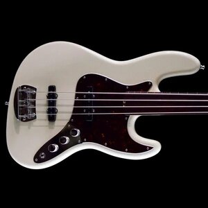 Vincent Metropol White Fretless 4