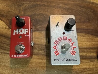 EHX bass balls nano