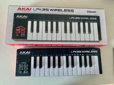 AKAI LPK25 Wireless MIDI Keyboard