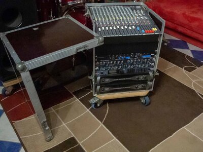 Mischpult Allen & Heath GL2