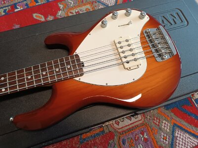 Musicman Stingray5 H / Honeyburst / 2008