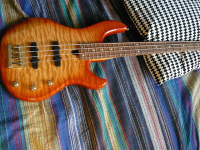 ##Reserviert## Yamaha BB G4 - schöner Schraddelbass mit Schraddel ...