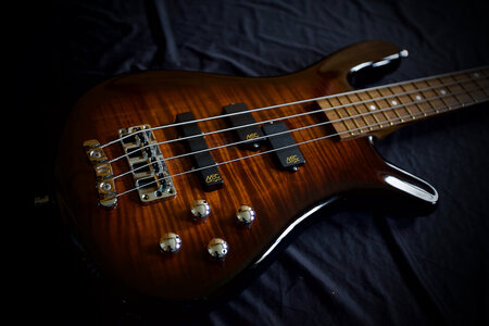 Warwick Streamer LX4