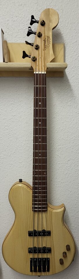 Shortscale 30 "  Einzelstück Unikat Upgrade Basses