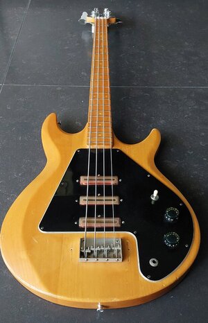 Gibson G3 bass 1974/1975 with original case (3,5kg!)